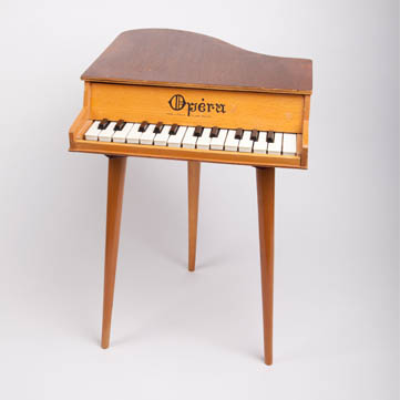 Opera Grand Toypiano